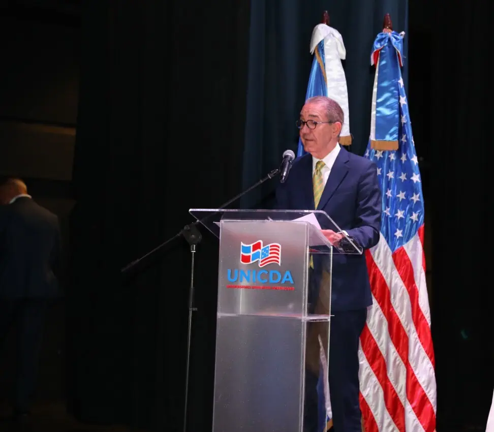 Mescyt reconoce a ganadores del CECYT 2025 y destaca el auge de la investigación universitaria en el país