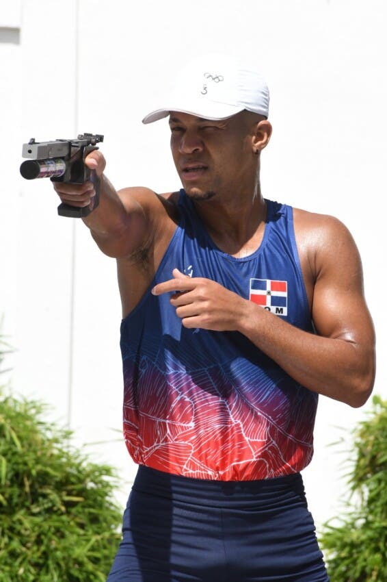 Bajo la dirección del entrenador nacional Kenny Núñez Veras, el equipo dominicano alcanzó la cuarta posición en la prueba de relevo masculino, integrada por José Ozoria y Gabriel Domínguez, demostrando el crecimiento y potencial del pentatlón moderno en Quisqueya.