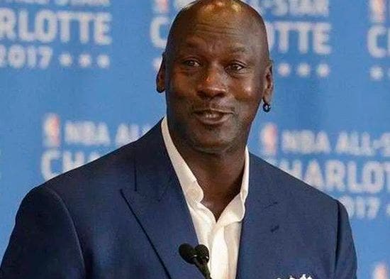 Michael Jordan hace donación histórica de US$10 millones a hospital