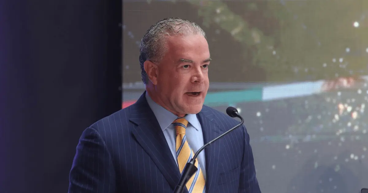 Guatemala destituye al dueño de Miss Universo como cónsul honorario en México