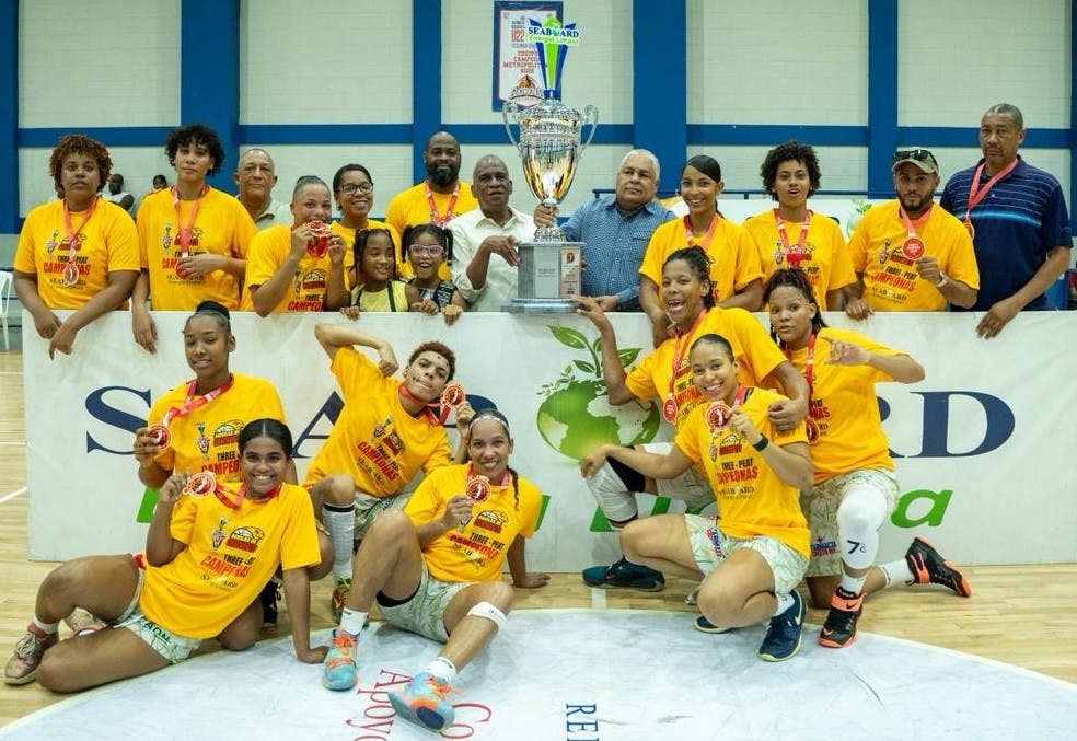 Las Águilas de Guachupita hacen historia con su tercer título en el baloncesto femenino