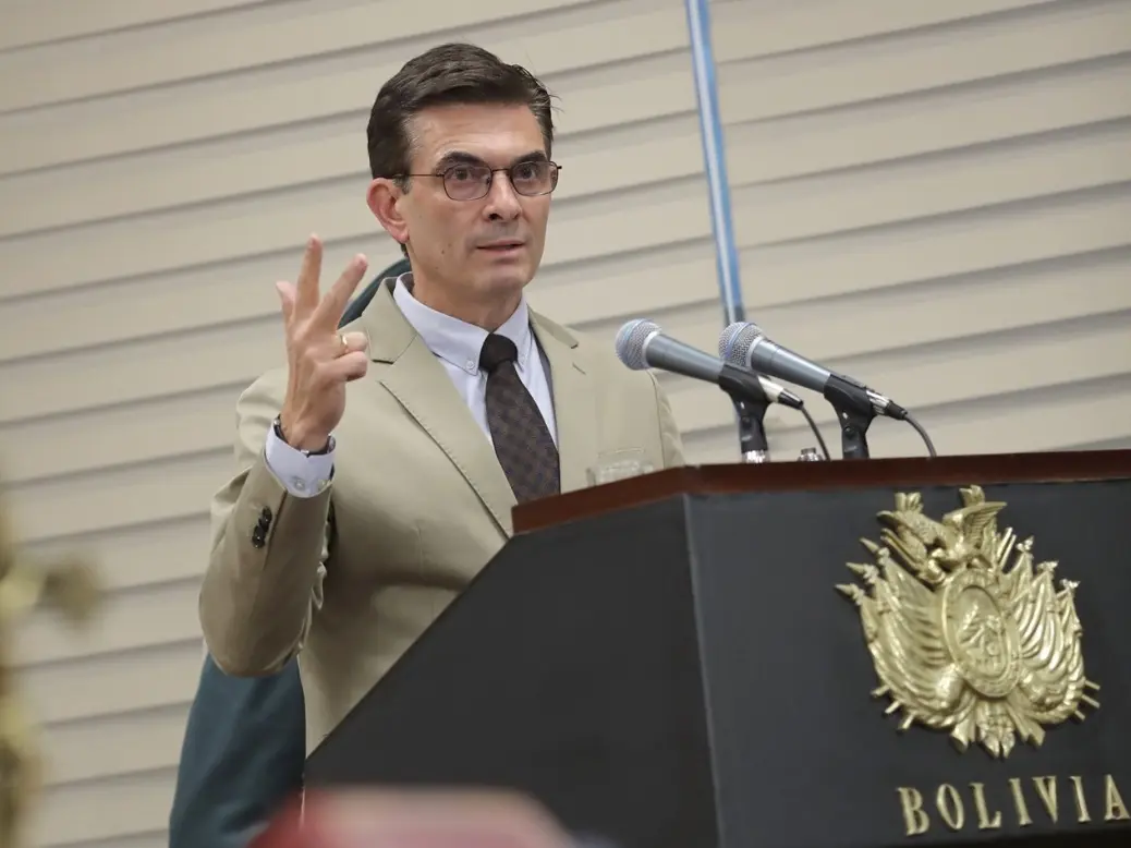 Crisis cocalera: Arce insta a Morales a dejar su feudo y responder