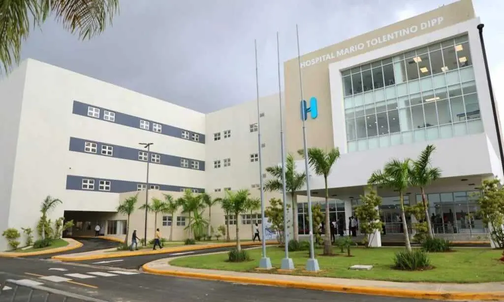 Familia denuncia que mujer empeora tras cirugía en el Tolentino Dipp y aseguran doctora “no ha dado la cara”