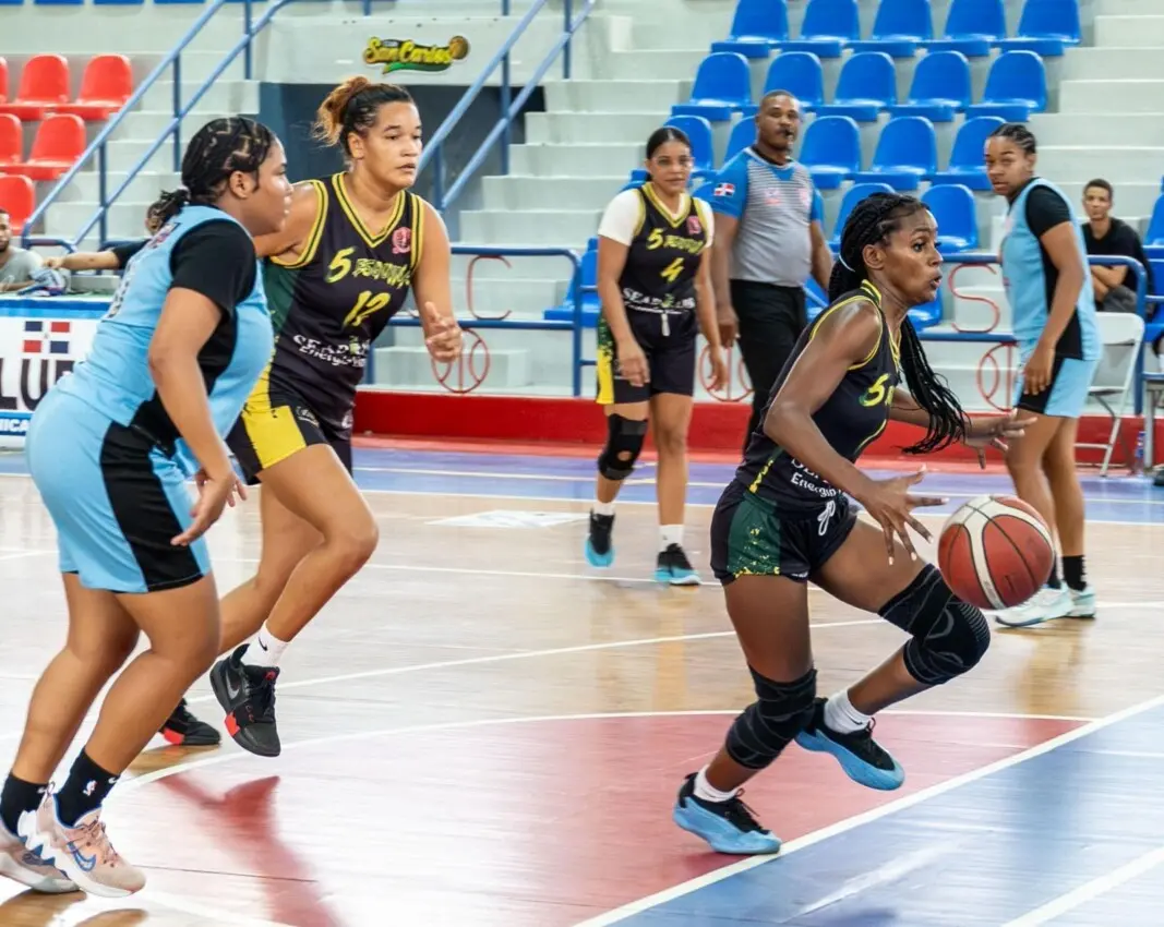 San Carlos se clasifica a la final en emocionante semifinal de baloncesto femenino