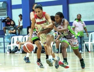 Con esfuerzo y talento, Águilas llegan a la final del baloncesto femenino y se medirán con San Carlos