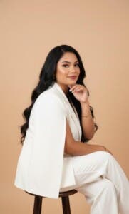 Periodista recibe 3 nominaciones en el Premio Nacional de Periodismo Digital