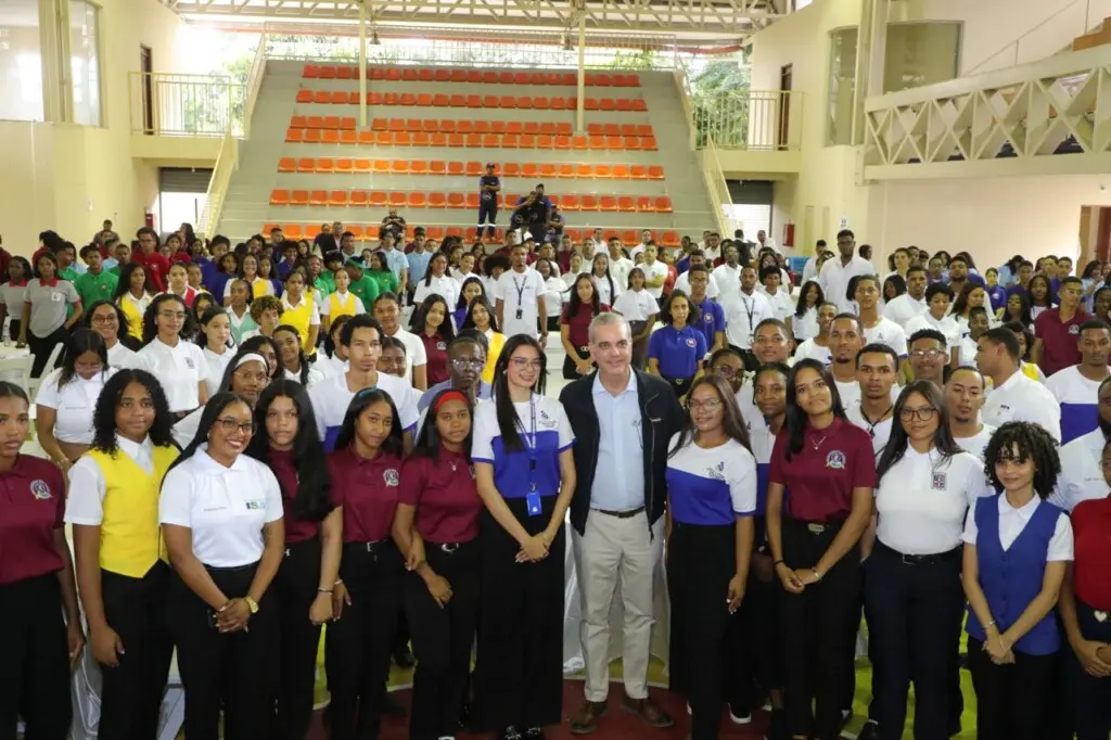 Avanza la transformación productiva de San Juan con industria, agro y turismo