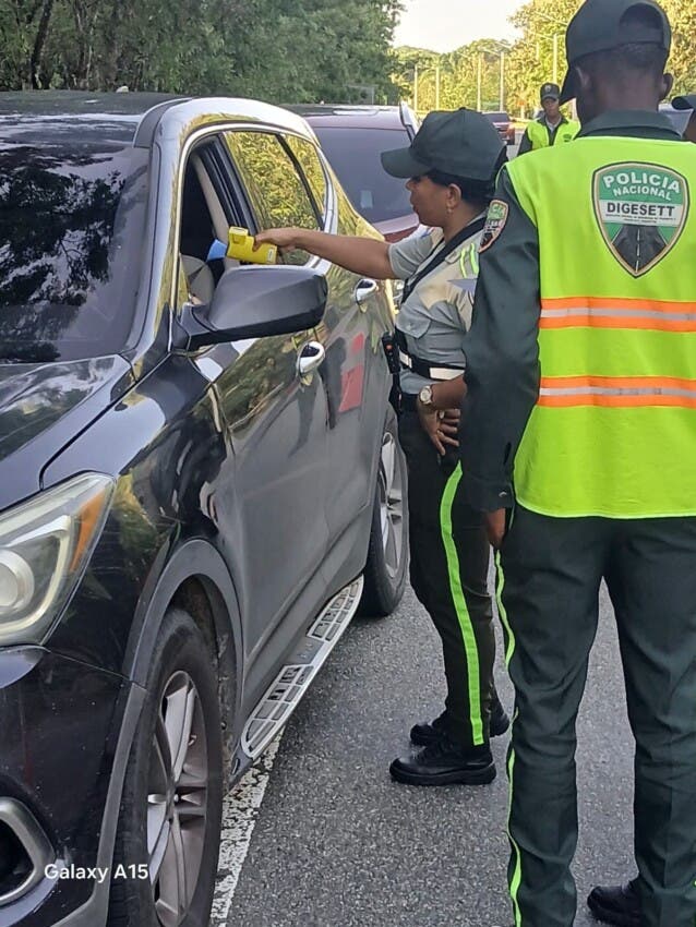 Al menos 56 conductores dieron positivo de alcohol, dice Digesett
