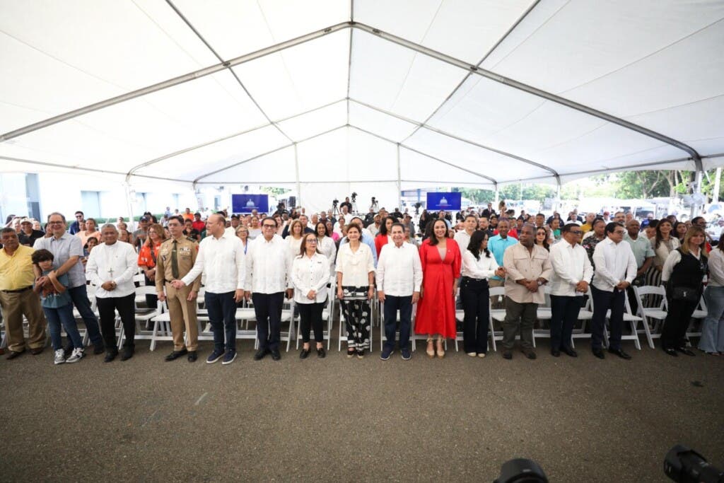 Raquel Peña moviliza más de 30 entidades gubernamentales para jornada de servicios gratuitos