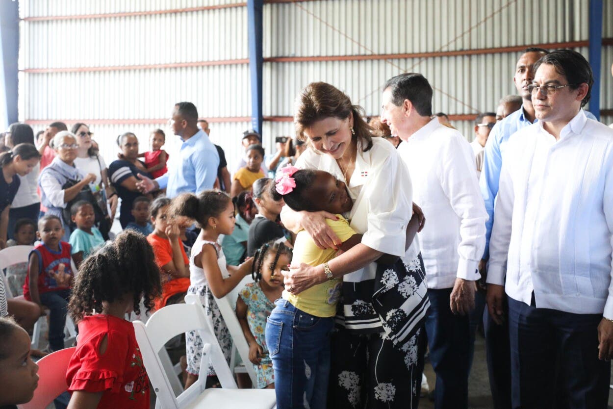 Raquel Peña moviliza más de 30 entidades gubernamentales para jornada de servicios gratuitos