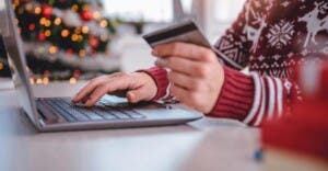 Expertos alertan sobre fraudes en línea durante Black Friday y temporada navideña