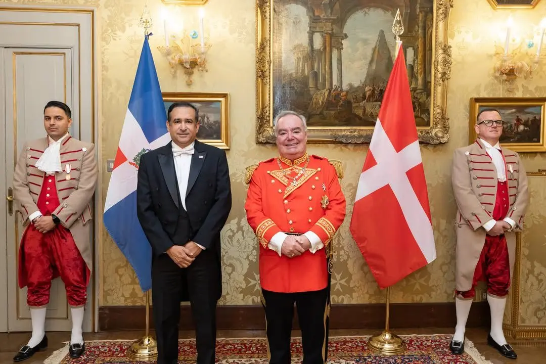 Embajador dominicano presenta credenciales ante el Gran Maestro de la Orden de Malta