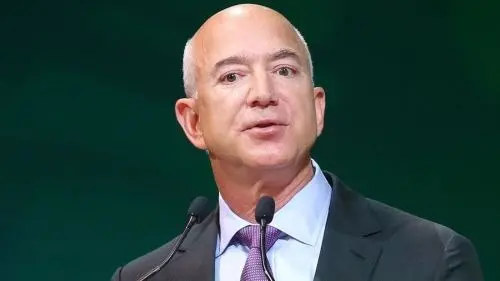 Jeff Bezos se suma a un foro en Miami con Trump, Milei, Machado y Nadal