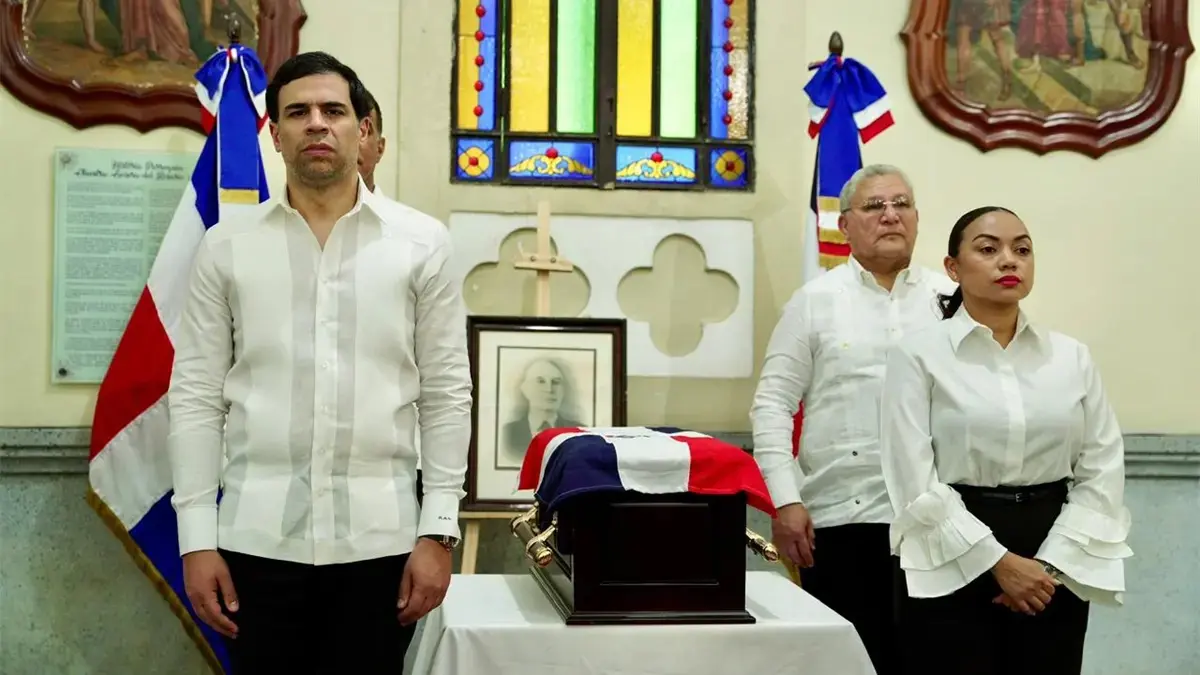 Trasladan al Panteón de la Patria los restos del héroe mocano Juancito Rodríguez