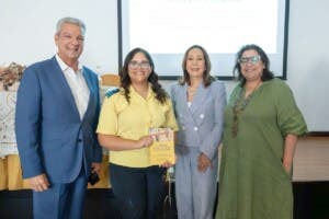Fundación Macarrulla pone en circulación el libro “La Libertad Vista por Estudiantes de Nivel Secundario”