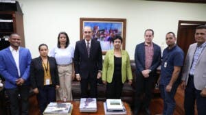 MESCyT presenta nueva plataforma estadística interactiva para mejorar la toma de decisiones