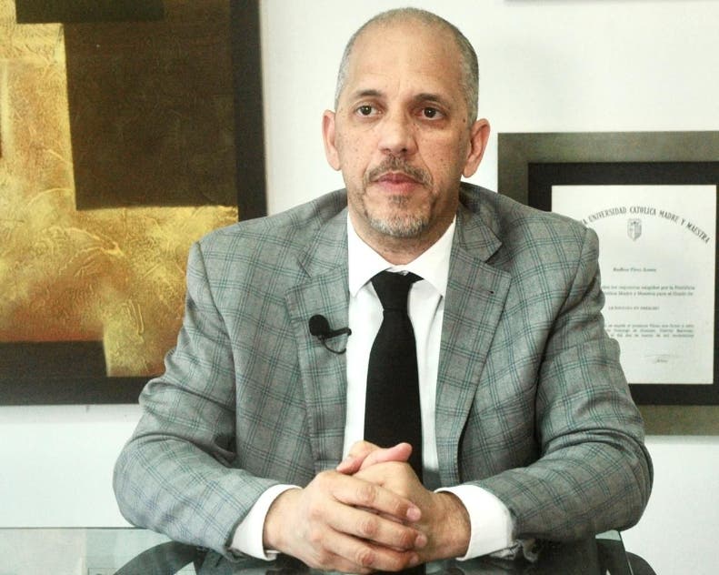 Abogado denuncia acción ilegal en litis por casas en La Romana