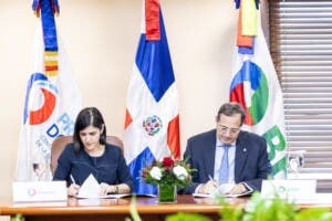 Firman acuerdo para fortalecer a las empresarias