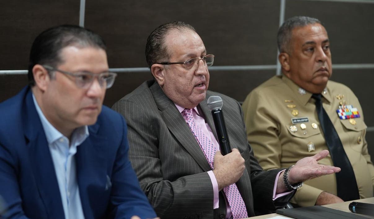 Aduanas dice que ha enfrentado el comercio ilícito