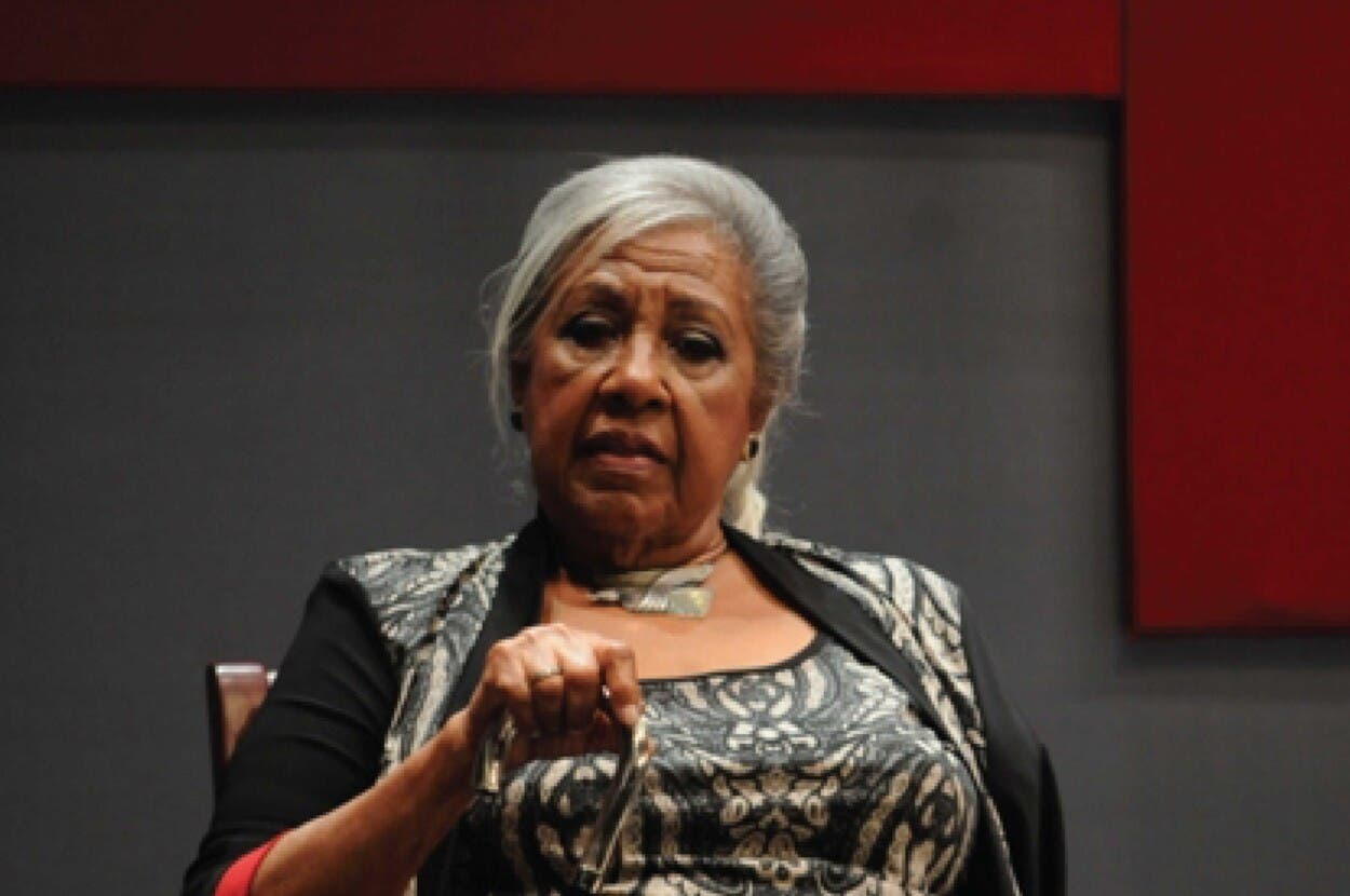 Ada Balcácer: Se apaga una maestra de la luz