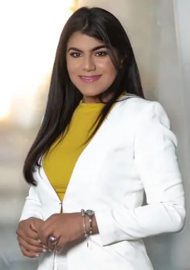 Descubre cómo decorar tu mesa navideña con estilo y elegancia