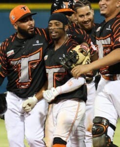 Toros del Este dejan a Estrellas en el terreno y ganan Serie de la Caña