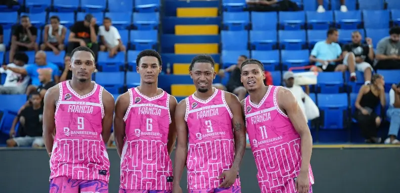 Francia Nueva triunfa en Clásico basket Boyón