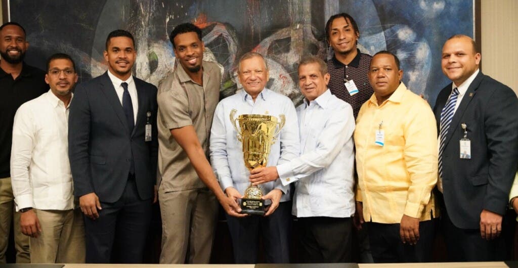 Leonardo Aguilera: Mauricio Báez es un ejemplo