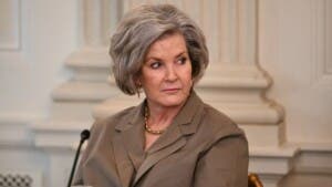 La defensa de Susie Wiles tras críticas de Vanity Fair