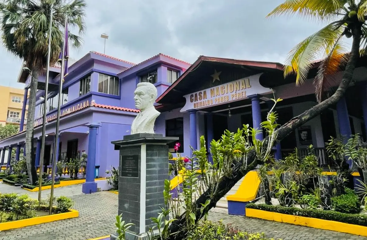 PLD denuncia impunidad y exige transparencia en presunta red de corrupción en Senasa