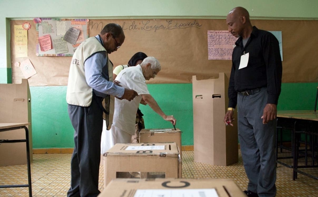 Escándalos de corrupción y crisis: la difícil situación del PRM rumbo al 2028