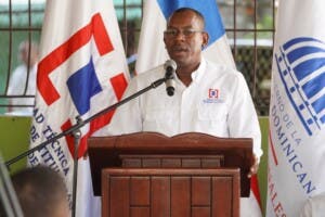 Anuncian titulación en los sectores El Prado y Buenos Aires de Azua