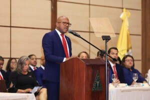 Nuevo presidente CMD promete reducción desempleo médicos