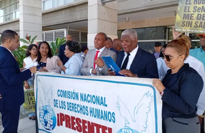CNDH-RD e Insaproma presentan querellas por irregularidades en Senasa y violación de derechos de afiliados