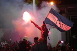 Crisis política en Honduras: el conteo sigue y la tensión crece tras dos semanas de elecciones