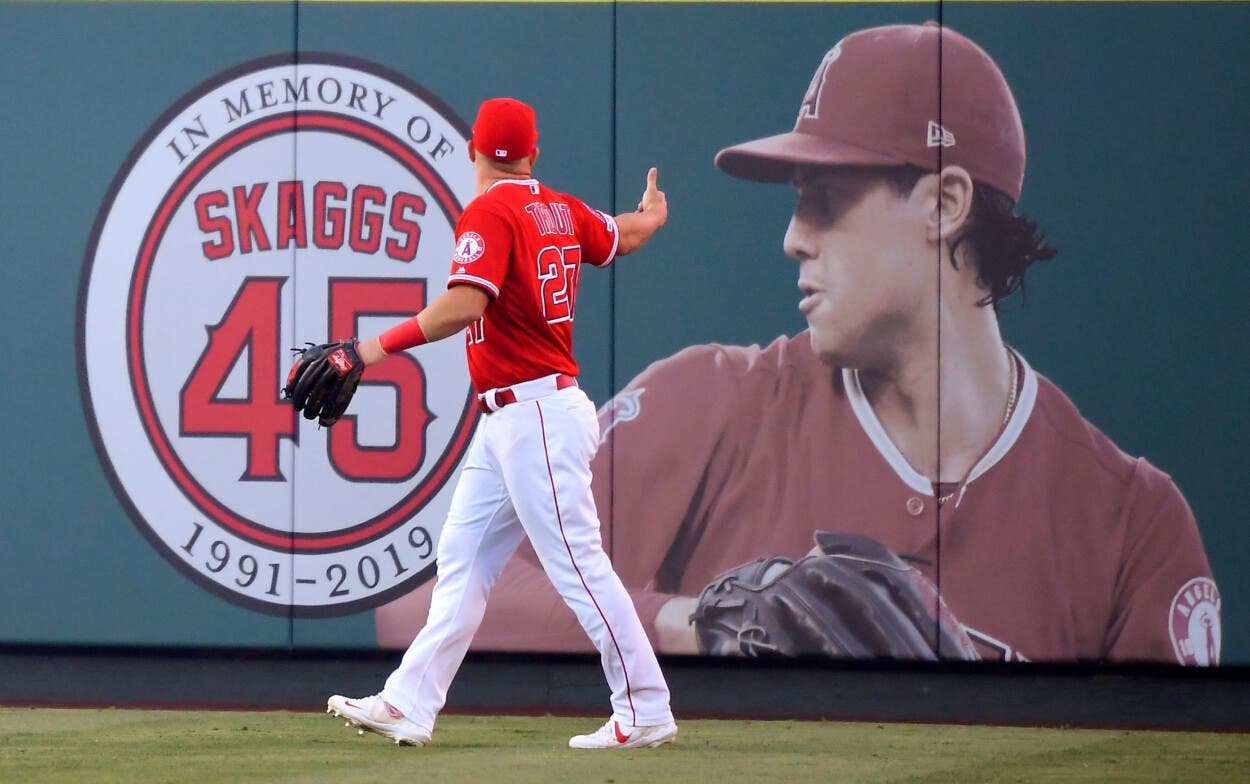 Angelinos acuerdan con la familia de Tyler Skaggs tras su muerte por sobredosis