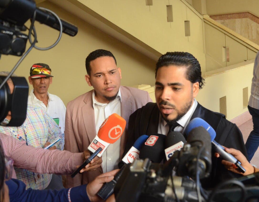 Abogado pide variar coerción de garantía económica a prisión preventiva en caso Stephora