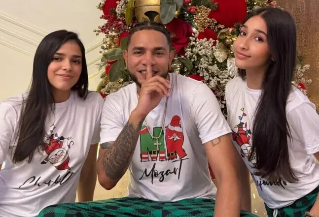 Pijamas, glamour y mensajes especiales: así las figuras celebraron la Navidad