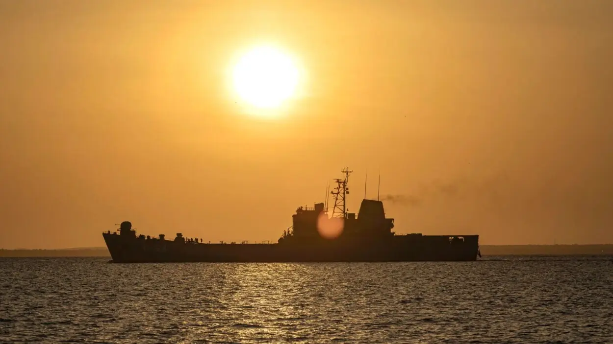 EEUU sanciona a 29 buques por transportar crudo y derivados iraníes