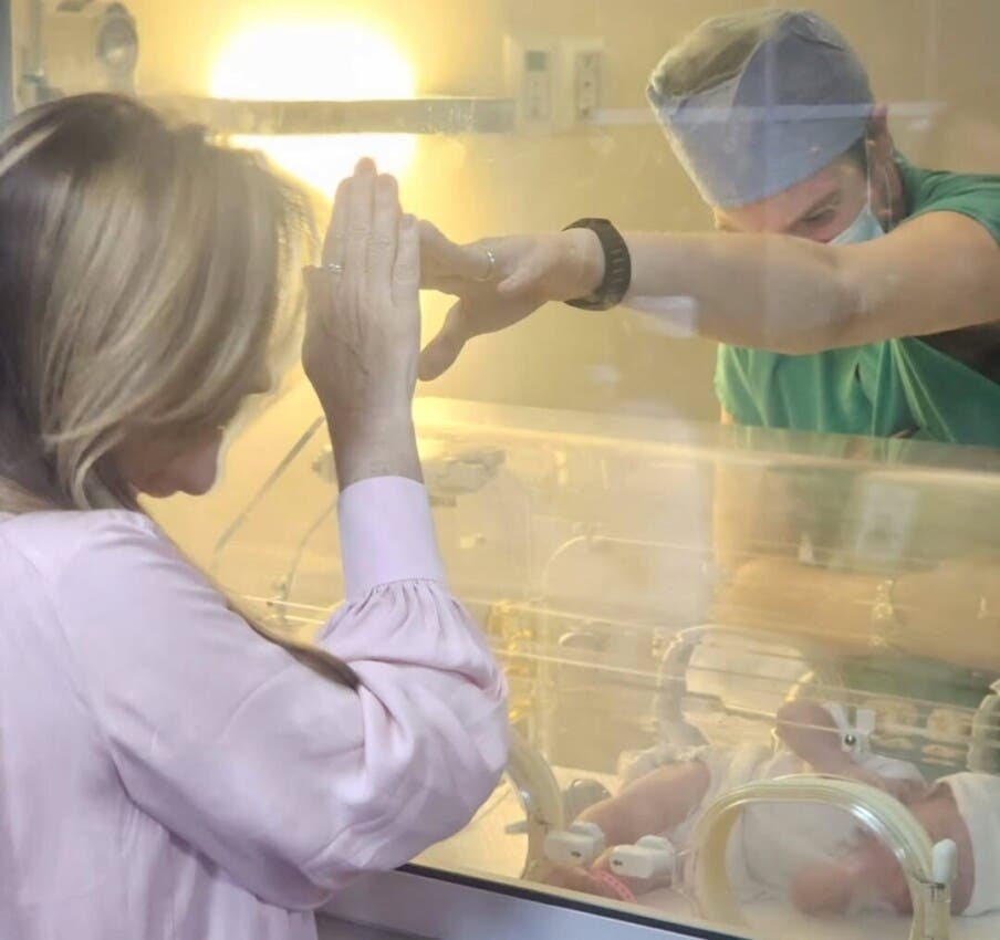 Carolina Mejía celebra el nacimiento de su primera nieta y el cumpleaños de su hijo Juan Garrigó