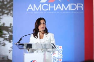 Embajadora de Estados Unidos destaca riesgo de la inestabilidad en Haití