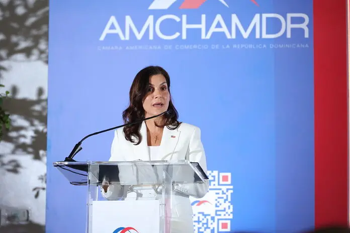 Embajadora de Estados Unidos destaca riesgo de la inestabilidad en Haití