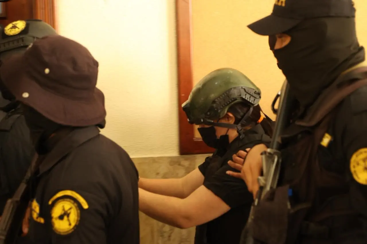 Juez inicia audiencia de coerción contra implicados en fraude millonario de SeNaSa