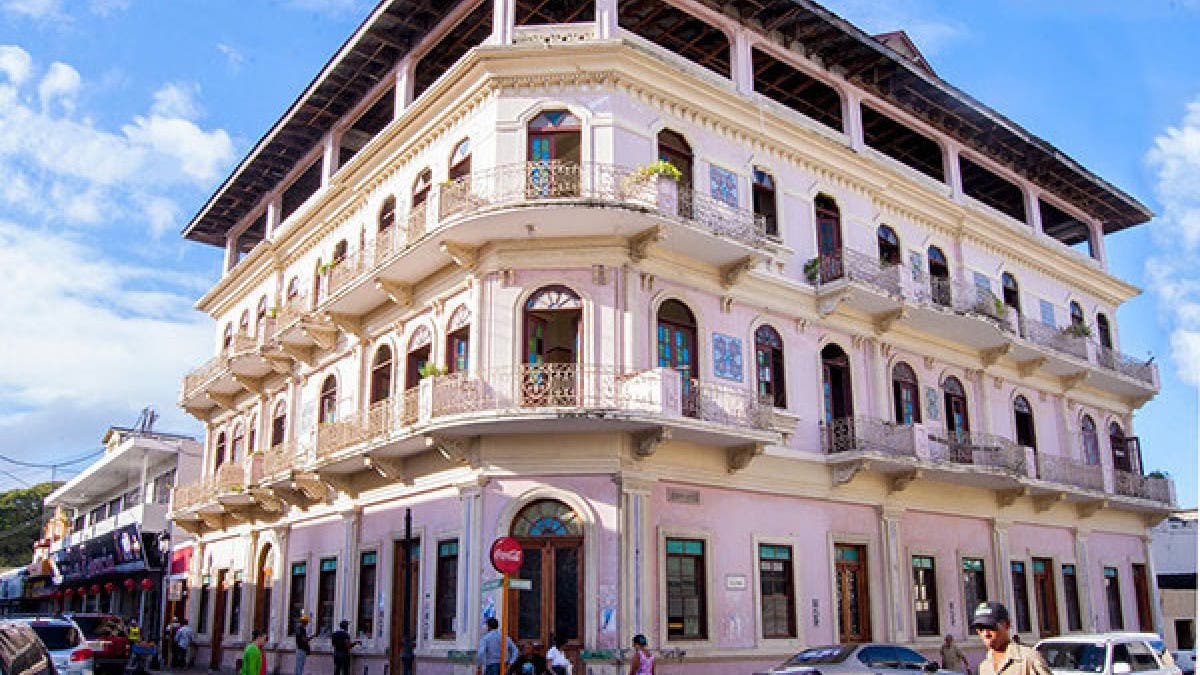 Hotel Mercedes, centro cultural