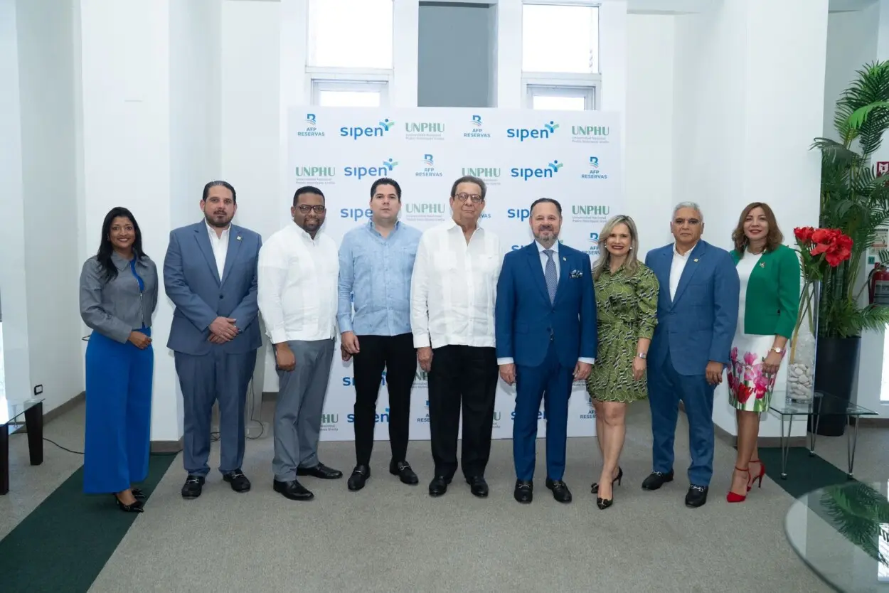 Unphu, AFP Reservas y Sipen concluyen diplomado para fortalecer el sistema de pensiones