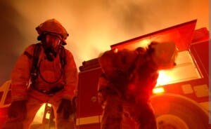 Bomberos atendieron más de 45 emergencias, incluidos incendios, durante Navidad en Lima