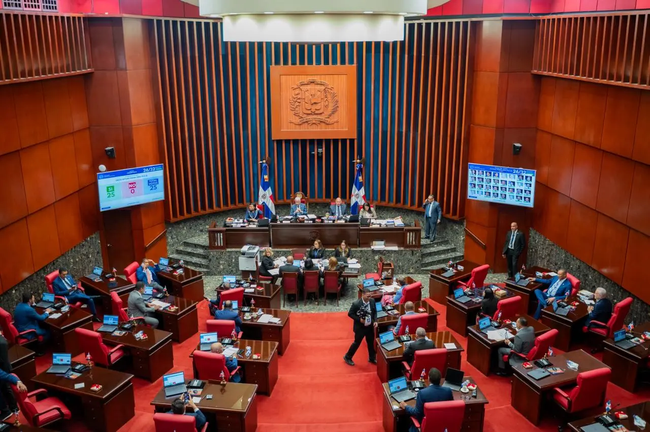 Senado aprueba polémico presupuesto 2026  por un billón 841 mil millones. ¡Con críticas de la oposición!