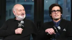 Asesinato de Rob Reiner y su esposa conmociona a Hollywood: Su hijo continúa detenido