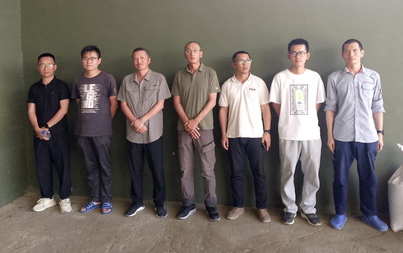 Ejército detiene a siete ciudadanos chinos en operativo migratorio en Montecristi