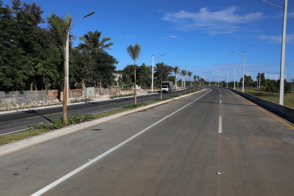 Abinader inaugura la Avenida Ecológica: Un cambio para la movilidad